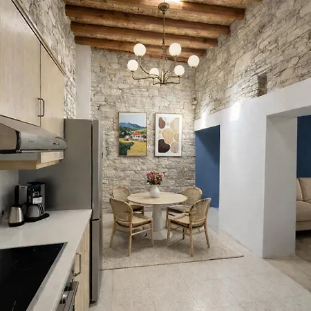 Guest house Four Stories 3*